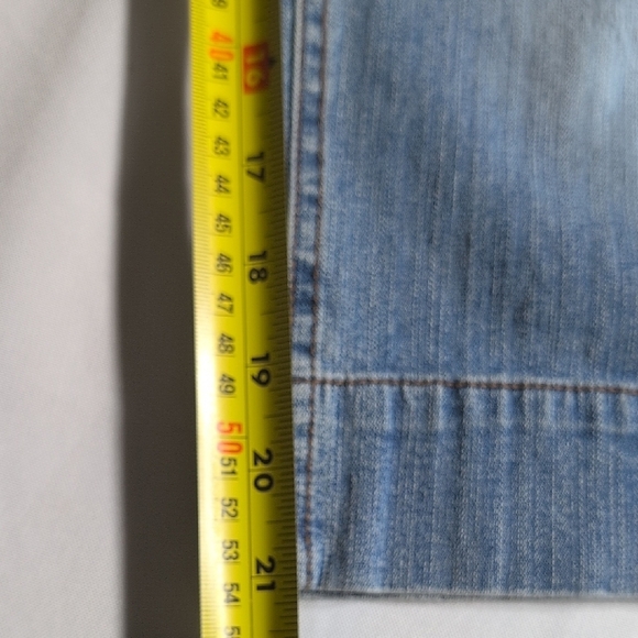 SO Blue Ankle Cropped Jeans with Relaxed Fit - Picture 8 of 8